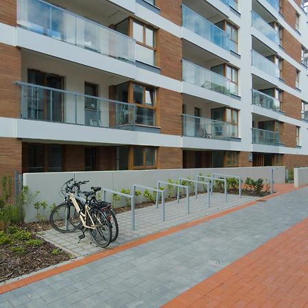 Bright & Stylish Apartment With Balcony 1,5 Km To Gdansk Main City By Noclegi Renters Bagian luar foto