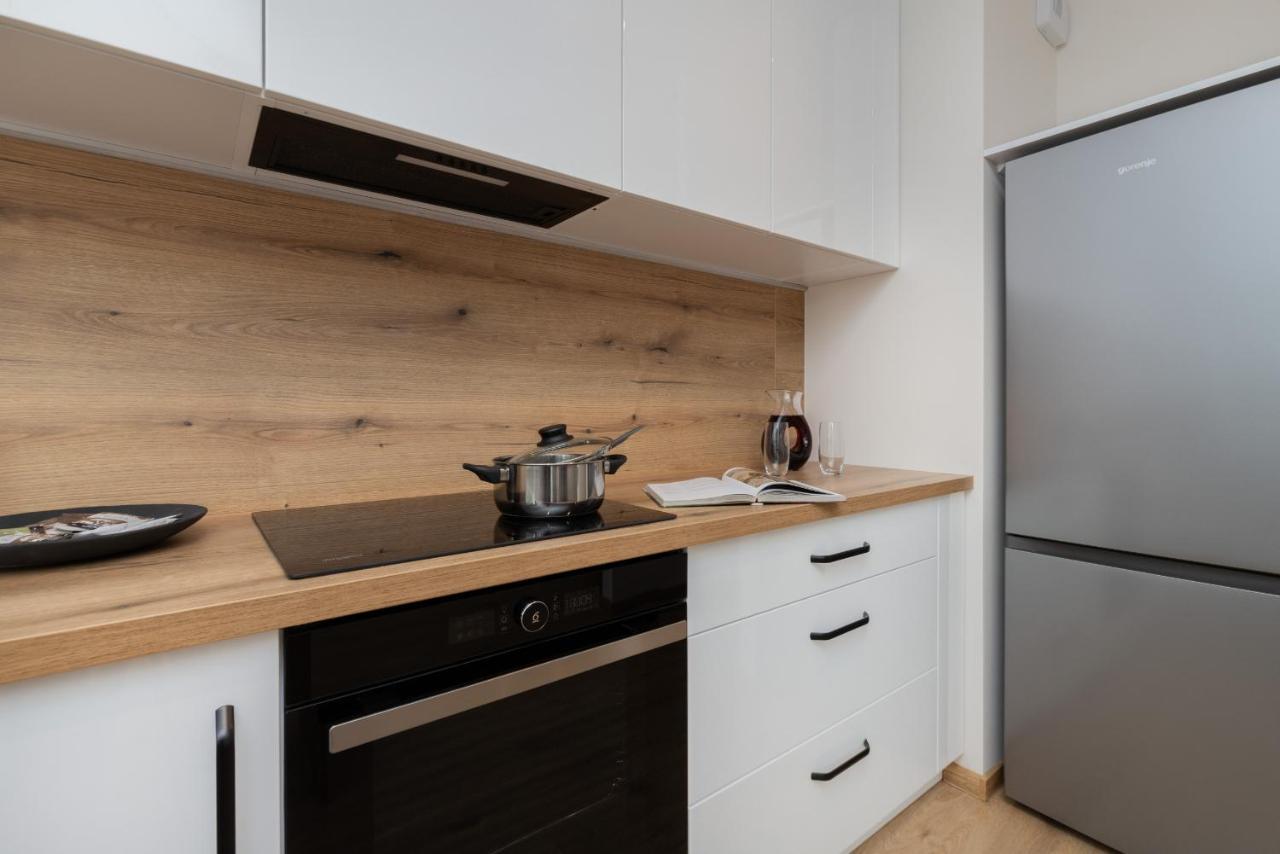 Bright & Stylish Apartment With Balcony 1,5 Km To Gdansk Main City By Noclegi Renters Bagian luar foto