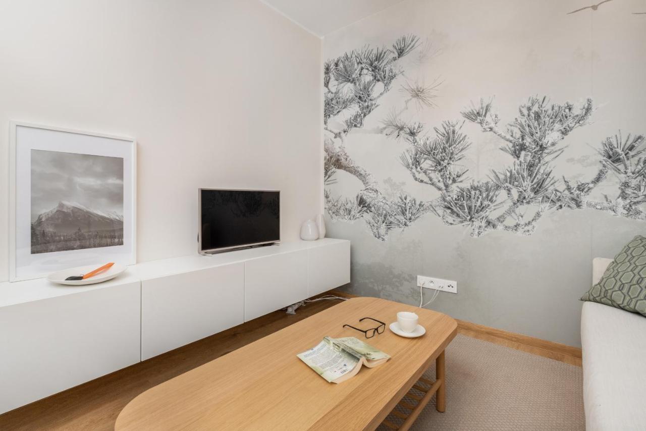 Bright & Stylish Apartment With Balcony 1,5 Km To Gdansk Main City By Noclegi Renters Bagian luar foto